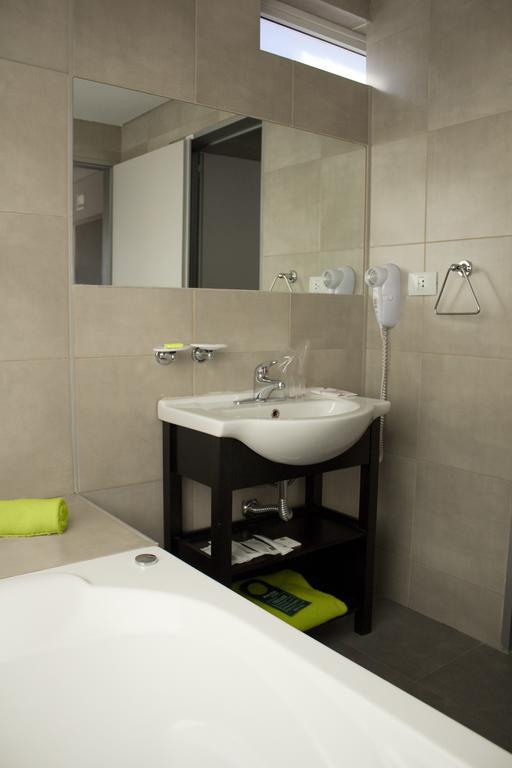 Hotel NEU 354 Neuquén Zimmer foto