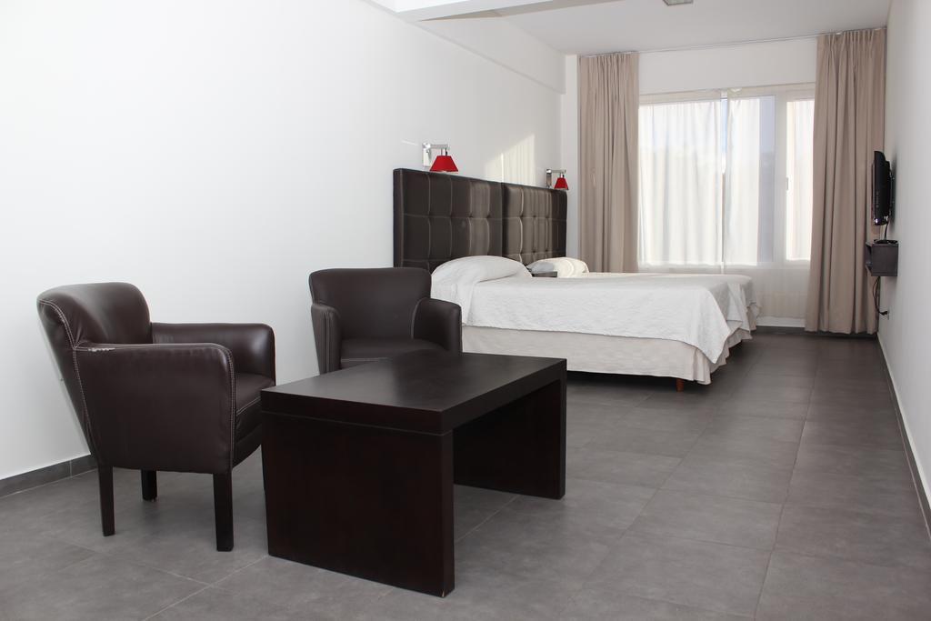 Hotel NEU 354 Neuquén Zimmer foto